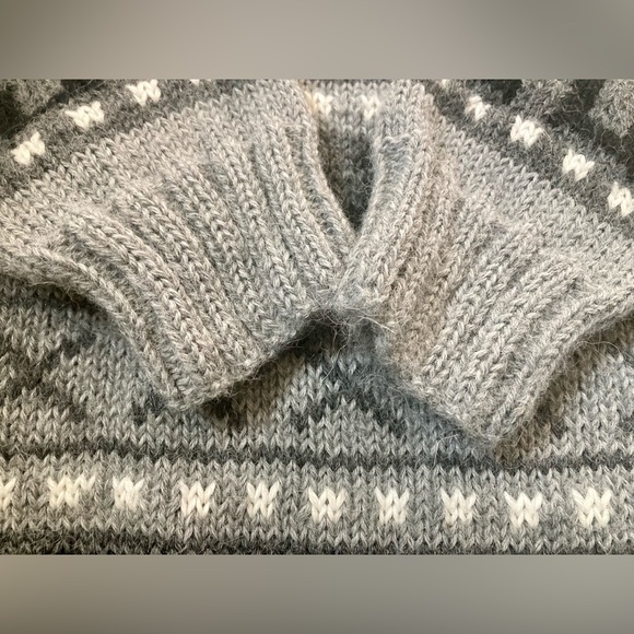 Unisex Alpaca Wool Sweater M/L Hand Knit Peru Alpakina Pullover Gray Black Cozy - Picture 4 of 14